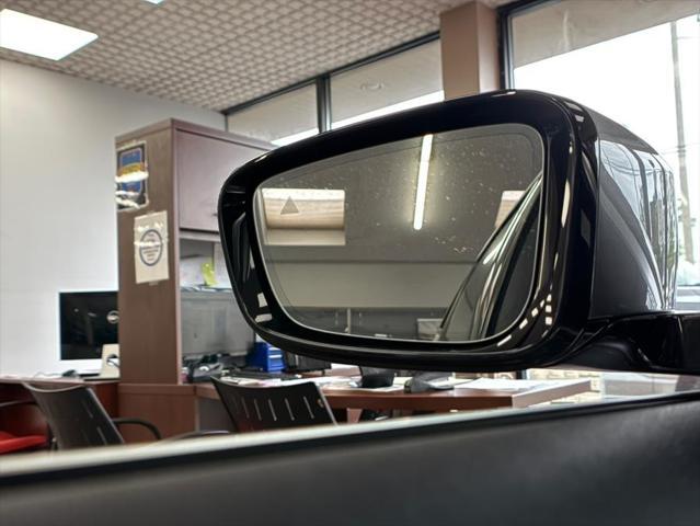 Photo of 2024 Skyscraper Grey Metallic BMW 330