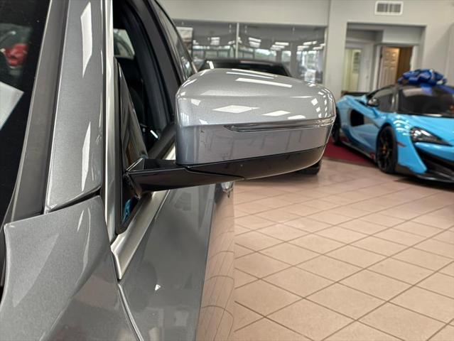Photo of 2024 Skyscraper Grey Metallic BMW 330