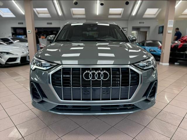 Photo of 2023 Chronos Gray Metallic Audi Q3