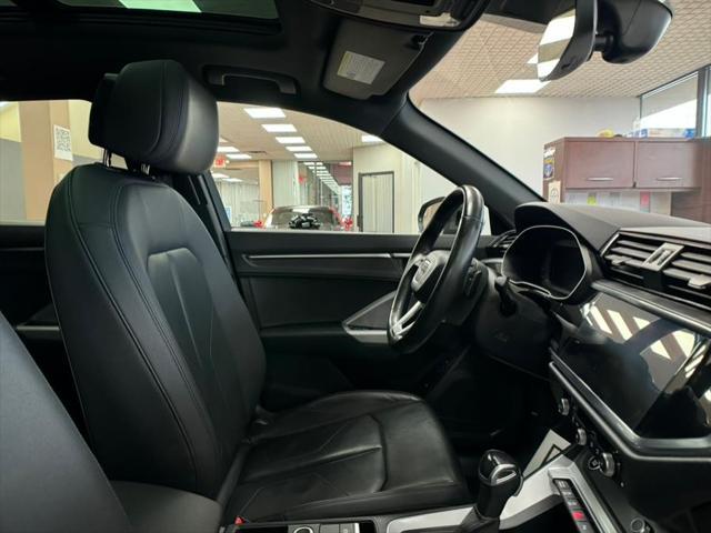 Photo of 2023 Chronos Gray Metallic Audi Q3