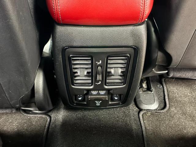 Photo of 2022 White Knuckle Clearcoat Dodge Durango