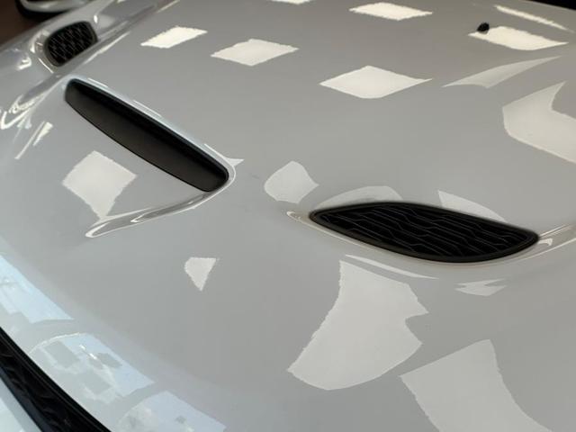Photo of 2022 White Knuckle Clearcoat Dodge Durango
