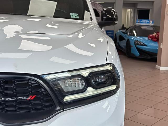 Photo of 2022 White Knuckle Clearcoat Dodge Durango