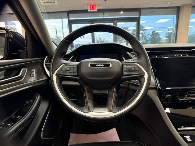 Photo of 2022 Baltic Gray Metallic Clearcoat Jeep Grand Cherokee