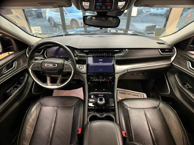Photo of 2022 Baltic Gray Metallic Clearcoat Jeep Grand Cherokee