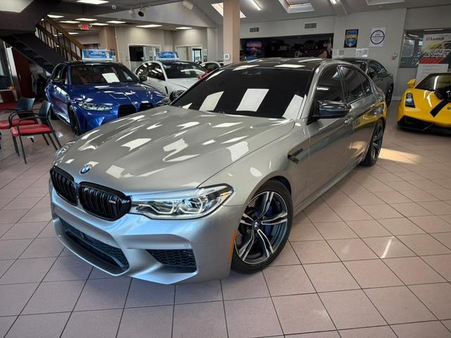 Photo of 2018 Donington Gray Metallic BMW M5