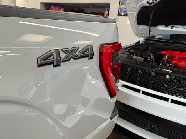 Photo of 2023 Avalanche Ford F-150