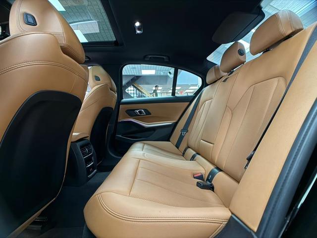 Photo of 2024 Jet Black BMW 330