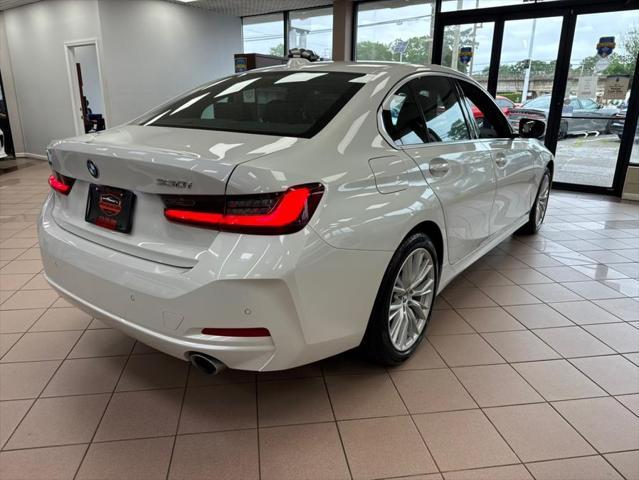 Photo of 2024 Mineral White Metallic BMW 330