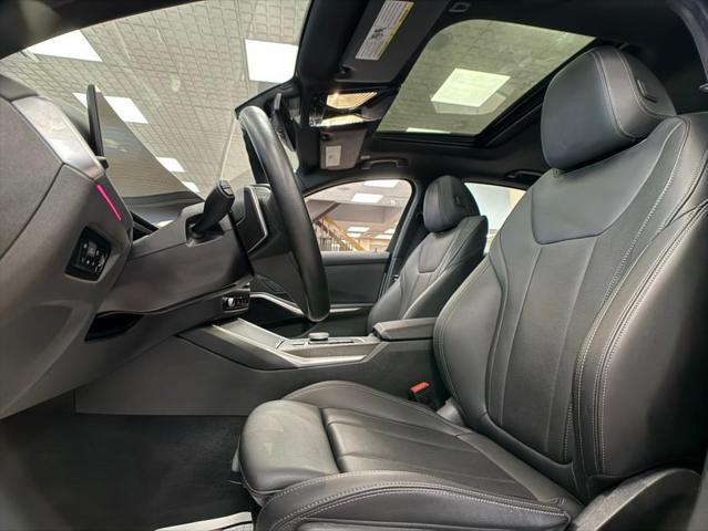 Photo of 2024 Mineral White Metallic BMW 330
