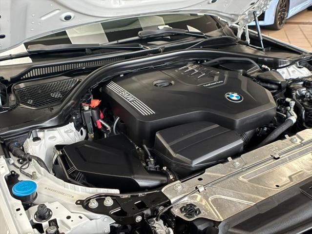 Photo of 2024 Mineral White Metallic BMW 330