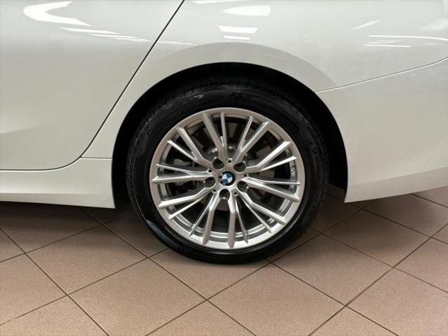 Photo of 2024 Mineral White Metallic BMW 330