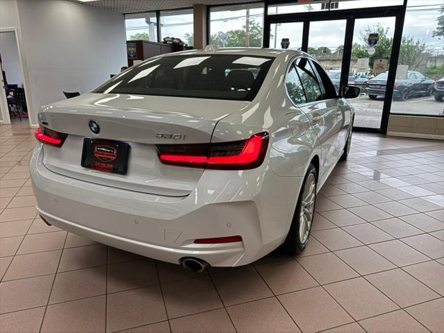 Photo of 2024 Mineral White Metallic BMW 330