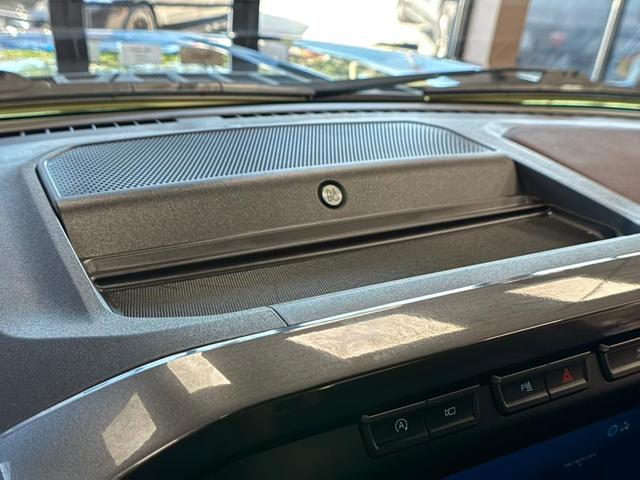 Photo of 2023 Agate Black Metallic Ford F-150