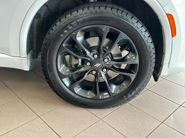 Photo of 2022 White Knuckle Clearcoat Dodge Durango
