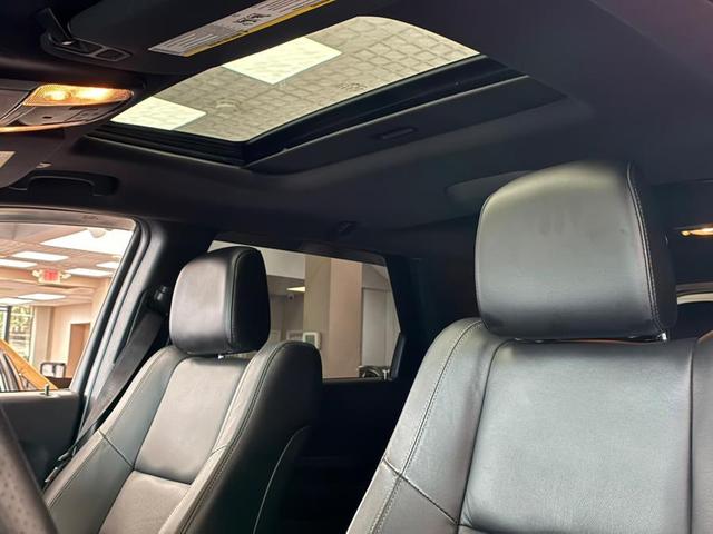 Photo of 2022 White Knuckle Clearcoat Dodge Durango