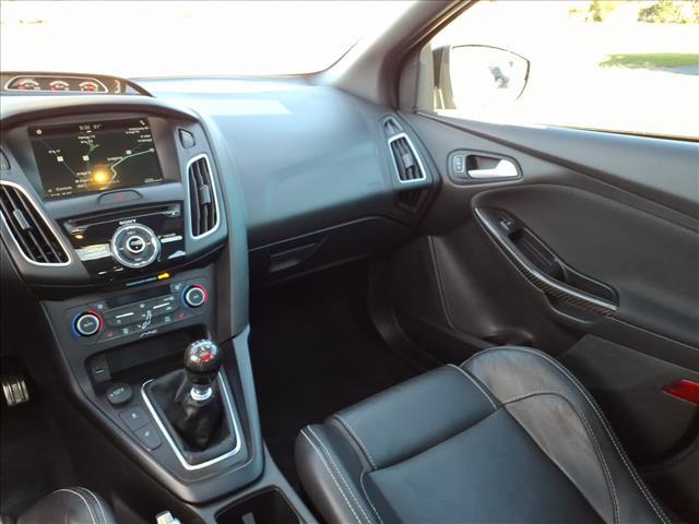 Photo of 2018 Shadow Black Ford Focus ST