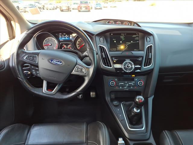 Photo of 2018 Shadow Black Ford Focus ST