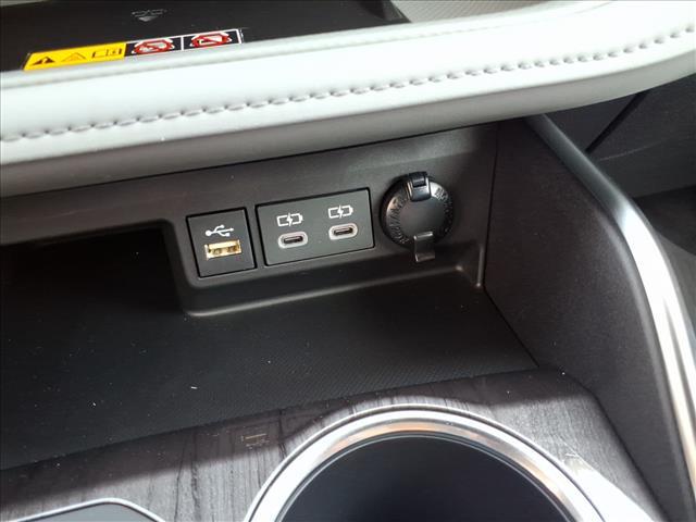 Photo of 2025 Gray Toyota Highlander