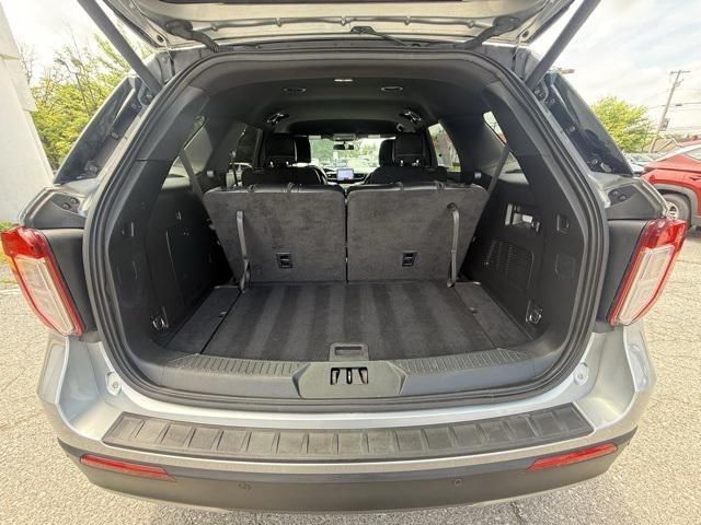 Photo of 2020 Iconic Silver Metallic Ford Explorer