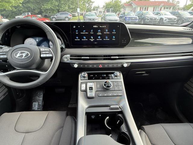 Photo of 2025 Abyss Black Pearl Hyundai PALISADE