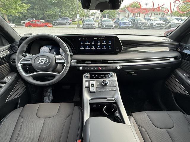 Photo of 2025 Abyss Black Pearl Hyundai PALISADE