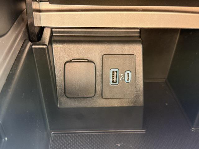 Photo of 2020 Blue Ford Explorer