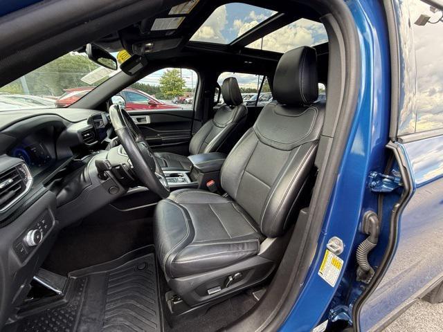 Photo of 2020 Blue Ford Explorer
