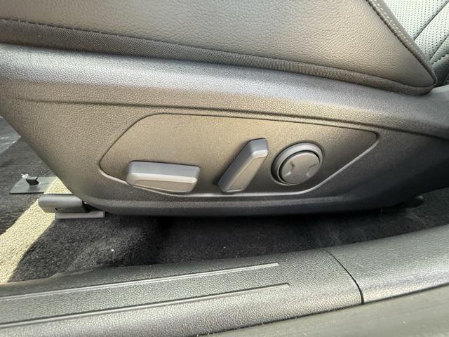 Photo of 2025 Ultimate Red Hyundai ELANTRA