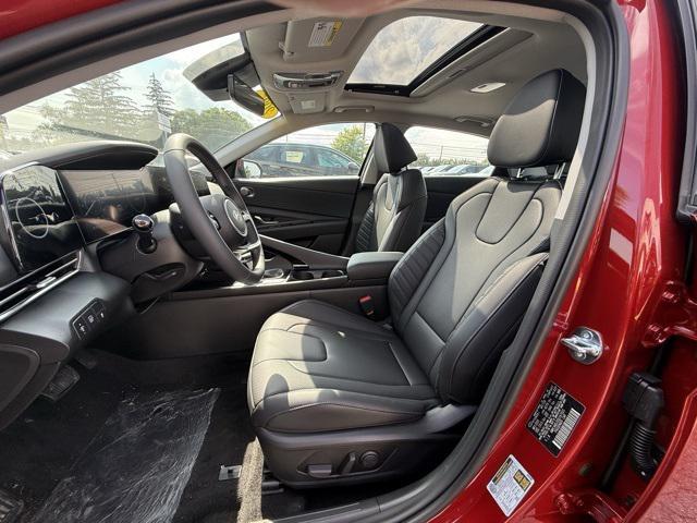 Photo of 2025 Ultimate Red Hyundai ELANTRA