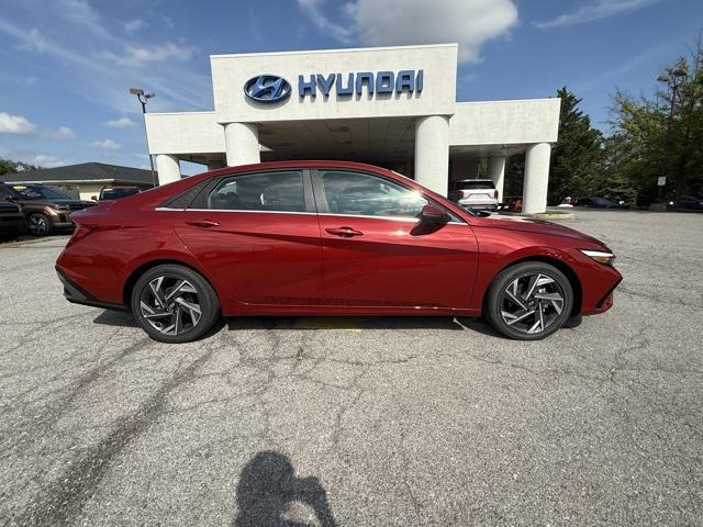 Photo of 2025 Ultimate Red Hyundai ELANTRA