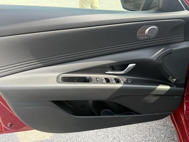 Photo of 2025 Ultimate Red Hyundai ELANTRA