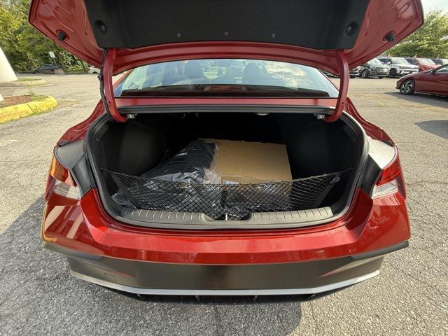 Photo of 2025 Ultimate Red Hyundai ELANTRA