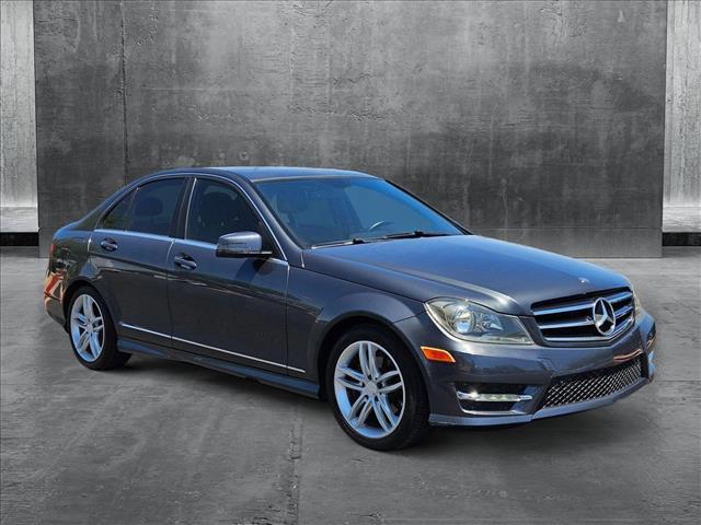 Photo of 2014 Steel Gray Metallic Mercedes-Benz C-Class