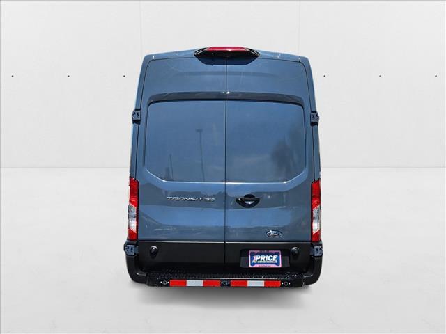 Photo of 2019 White Ford Transit-250