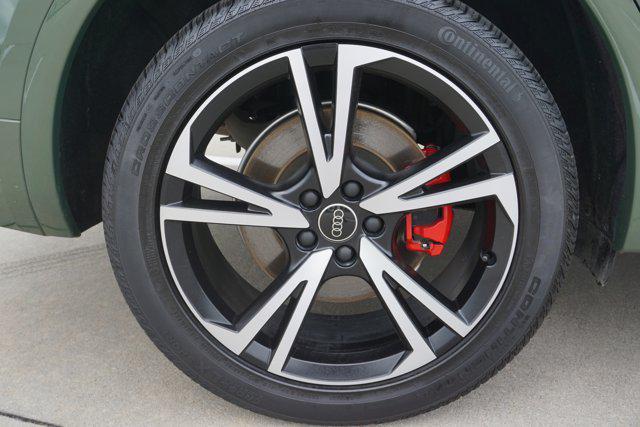Photo of 2025 District Green Metallic Audi Q5