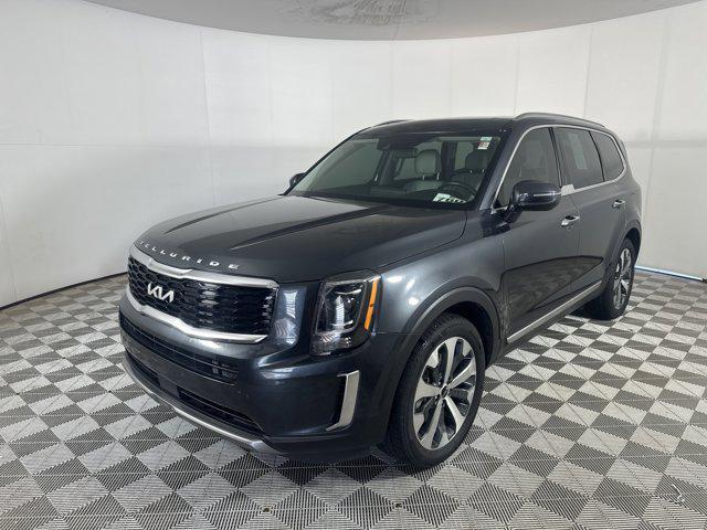 Photo of 2022 Gravity Grey Kia Telluride