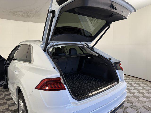 Photo of 2022 Glacier White Audi Q8