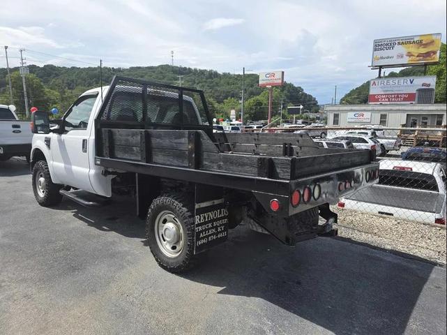 Photo of 2010 Oxford White Ford F-350