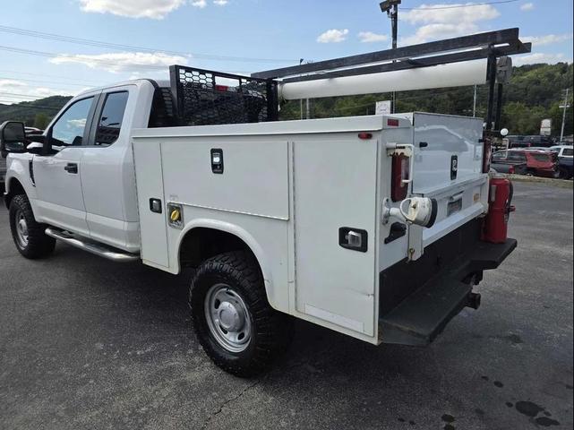 Photo of 2018 Oxford White Ford F-250
