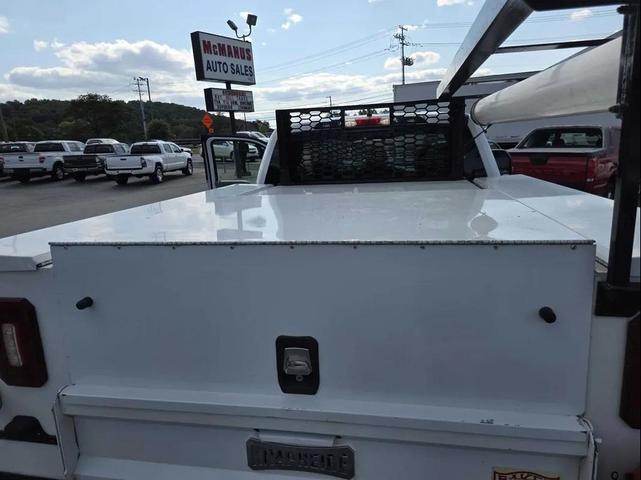 Photo of 2018 Oxford White Ford F-250