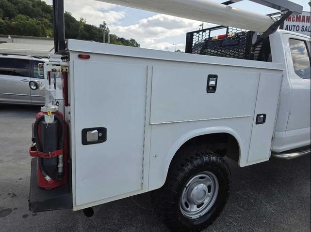 Photo of 2018 Oxford White Ford F-250