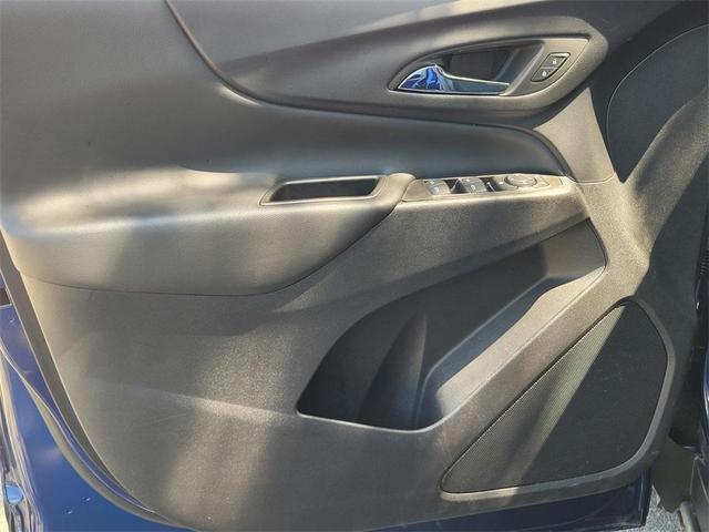 Photo of 2023 Blue Glow Metallic Chevrolet Equinox