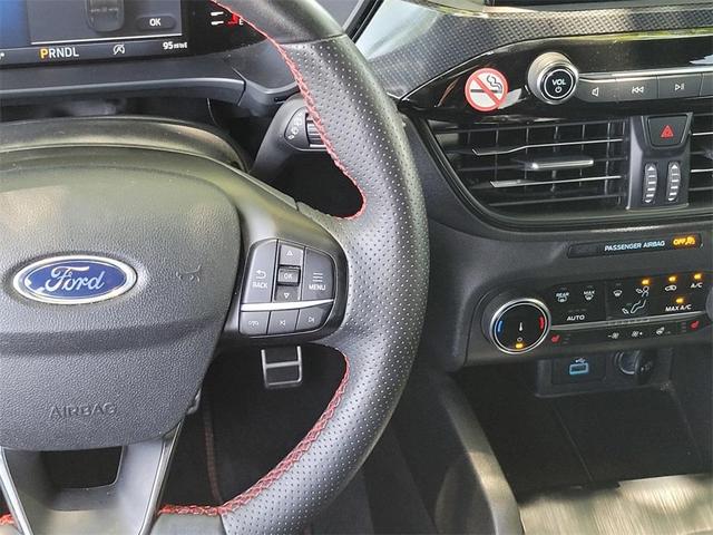 Photo of 2023 Silver Metallic Ford Escape
