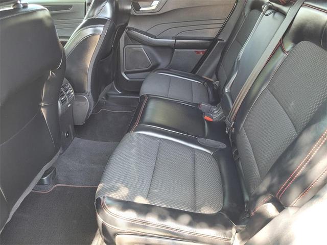 Photo of 2023 Silver Metallic Ford Escape