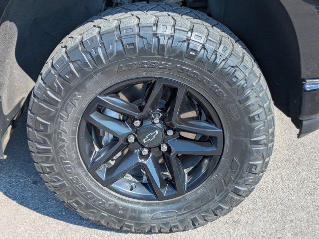 Photo of 2021 Black Chevrolet Silverado 1500