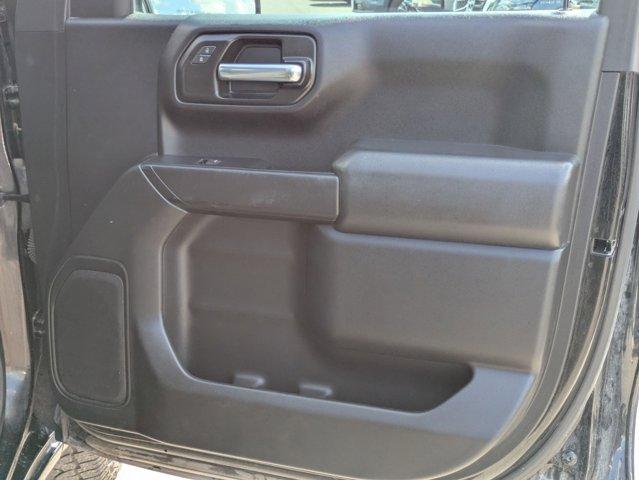 Photo of 2022 Black Chevrolet Silverado 1500