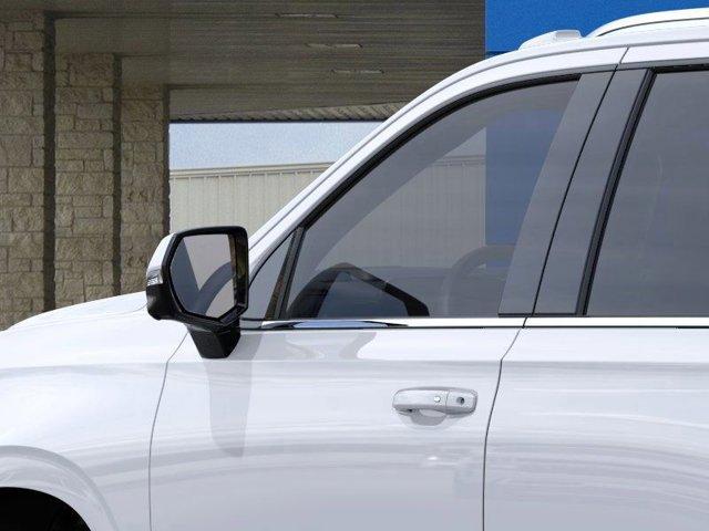 Photo of 2025 Summit White Chevrolet Tahoe