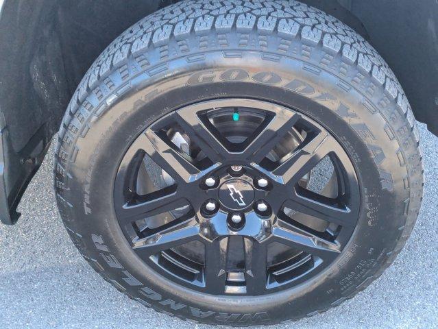 Photo of 2025 Sterling Gray Metallic Chevrolet Silverado 1500