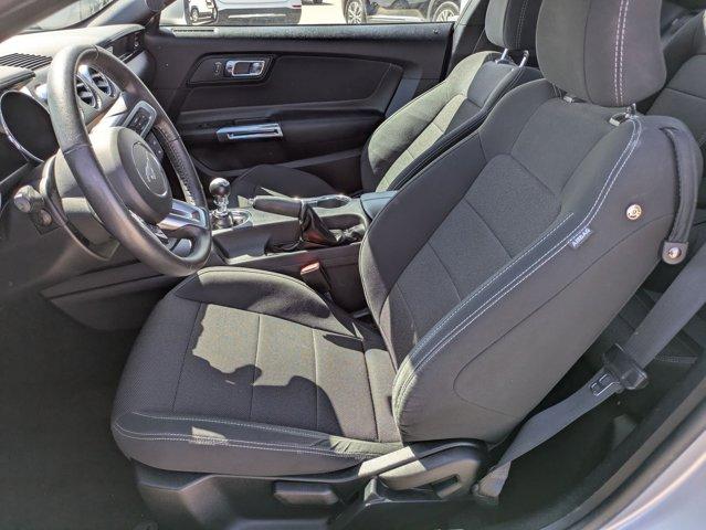 Photo of 2017 Silver Ford Mustang